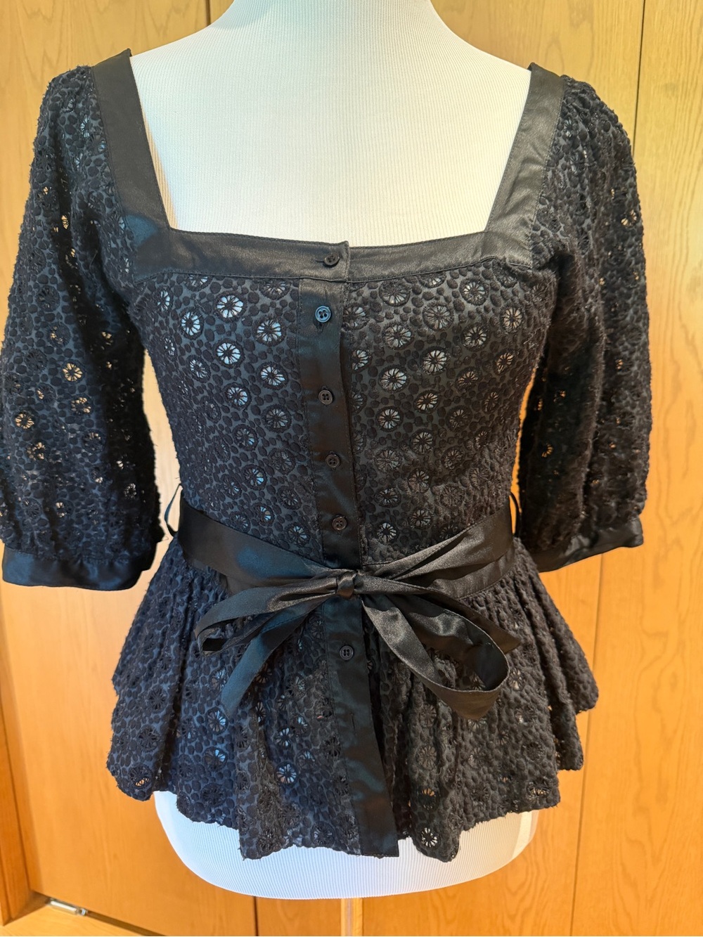 Catherine Malandrino Black Lace Peplum Blouse Silk Trim Belted Size 4